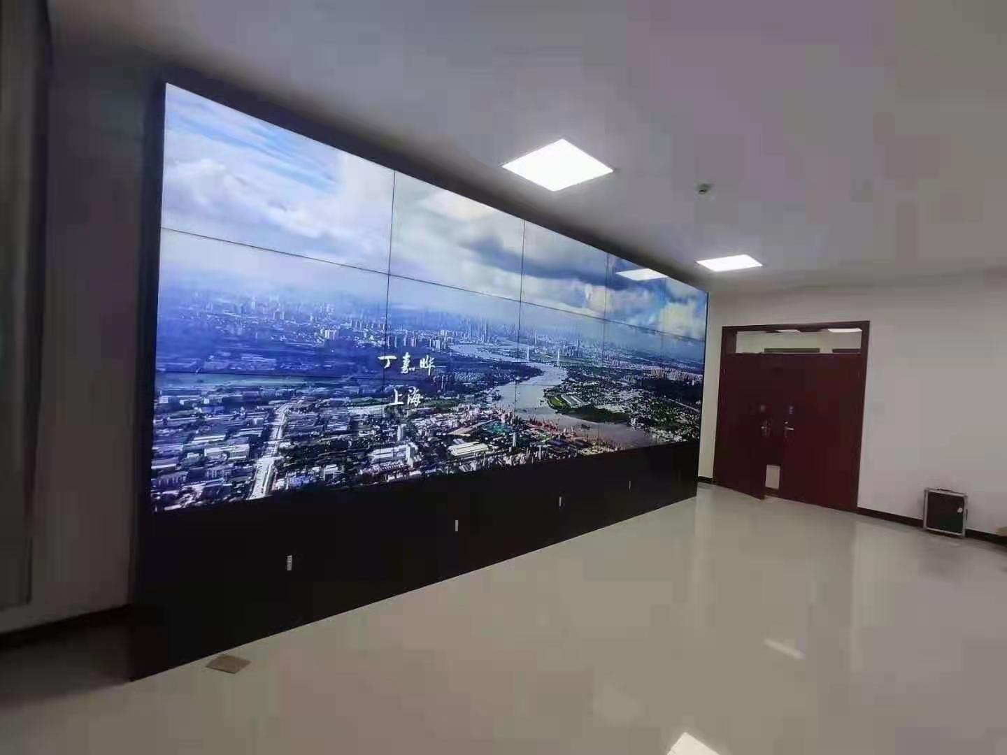 峨眉山拼接屏-55寸京东方液晶拼接屏3X4案例展示